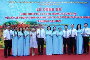 Cán bộ, công chức phường Sài Gòn sẵn sàng tâm thế nhập cuộc vận hành phường mới, với tuy duy mới để phục vụ người dân tốt hơn. Ảnh: THU HƯỜNG