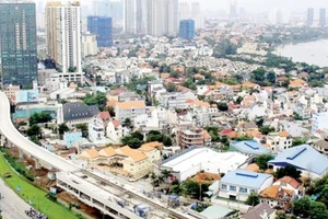 Metro Bến Thành - Suối Tiên đoạn đi trên cao. Ảnh: THÁI HÒA