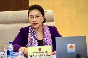 Chủ tịch Quốc hội Nguyễn Thị Kim Ngân phát biểu tại phiên họp