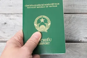 Các trường hợp bị tạm hoãn xuất cảnh
