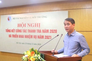 Chánh Thanh tra Bộ Tài nguyên và Môi trường Lê Vũ Tuấn Anh báo cáo tại Hội nghị 