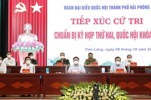 Quang cảnh buổi tiếp xúc 