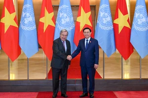 Chủ tịch Quốc hội Vương Đình Huệ và Tổng Thư ký Liên Hợp Quốc Antonio Guterres