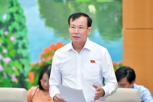 Chủ nhiệm Ủy ban Quốc phòng và An ninh của Quốc hội Lê Tấn Tới 