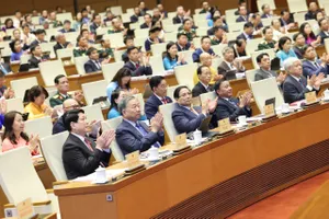 Lãnh đạo Đảng, Nhà nước tham dự phiên họp, sáng 20-10. Ảnh: QUANG PHÚC