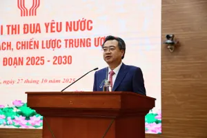Đồng chí Nguyễn Thanh Nghị, Trưởng Ban Chính sách, chiến lược Trung ương phát biểu tại đại hội