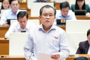 ĐB Nguyễn Tâm Hùng (TPHCM) thảo luận về dự án Luật Thi hành tạm giữ, tạm giam và cấm đi khỏi nơi cư trú