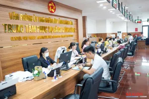 Bên trong Trung tâm phục vụ hành chính công tỉnh Khánh Hòa (Ảnh minh họa: HIẾU GIANG)