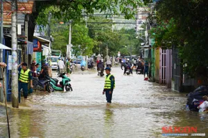 Vùng ven Nha Trang ngập cục bộ do mưa lớn