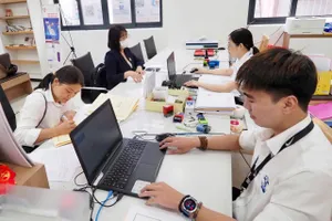 TPHCM sẽ thiết lập đường dây nóng hoạt động 24/7 hỗ trợ về thủ tục hành chính 