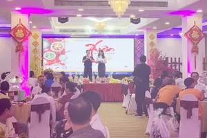 Saigontourist Group trao 154 phần quà tết cho người lao động
