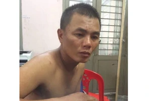 Thưởng tại cơ quan công an 