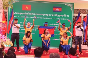 Tổ chức ngày Văn hoá dân tộc của người Khmer tại Tổng lãnh sự quán Campuchia ở TPHCM