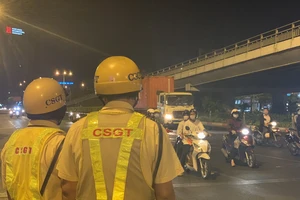 Cao điểm tấn công trấn áp các loại tội phạm, bảo đảm an toàn tuyệt đối bầu cử các cấp ở TPHCM. Ảnh: CHÍ THẠCH