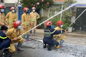 Ra mắt đội hình thanh niên phản ứng nhanh PCCC&CNCH