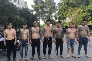 Nhóm đối tượng tại cơ quan công an