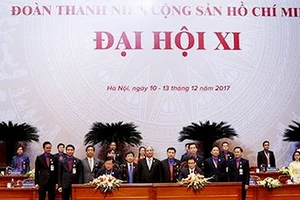 Lễ ký kết Nghị quyết liên tịch giữa Chính phủ và Trung ương Đoàn