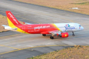 Cơ trưởng Vietjet không tuân thủ lệnh kiểm soát không lưu, máy bay VNA không thể hạ cánh