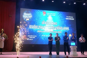 Lễ khai mạc cuộc thi Olympic tiếng Anh dành cho cán bộ trẻ 2019