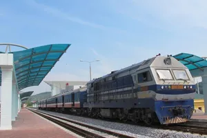 Tàu Yên Viên- Hạ Long ngừng chạy thường xuyên từ 16-3