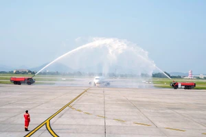 Chuyến bay của hàng không Myanmar khai trương đường bay thường lệ đến Hà Nội