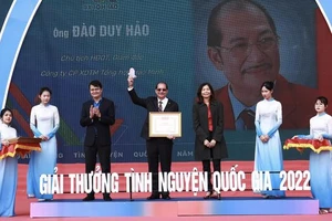 Trao Giải thưởng Tình nguyện Quốc gia năm 2022 cho các cá nhân