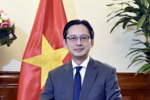 Thứ trưởng Bộ Ngoại giao Đỗ Hùng Việt 