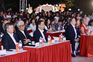 Các đại biểu tham dự chương trình “Giao lưu hữu nghị Việt Nam - Hoa Kỳ”