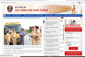 Từ 21-7, người dân đăng ký, khai báo phương tiện hoàn toàn trực tuyến