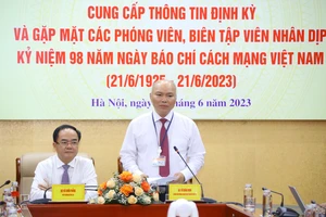 Đến nay, Bộ Nội vụ chưa có đề xuất nhập tỉnh này với tỉnh kia 