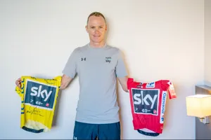 Một ngày nào đó, chiếc áo ở giữa của Chris Froome sẽ là Áo Hồng Giro