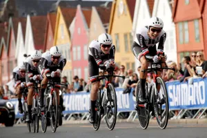 Đội đua Sunweb gây ra chiến thắng bất ngờ