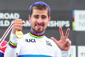 Peter Sagan và "cú ăn 3"