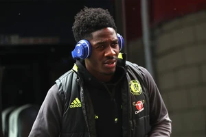 Ola Aina có một tương lai ở cả tuyển Nigeria lẫn Chelsea