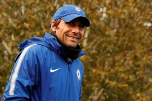 Conte tươi cười khi triệu tập 4 cầu thủ trẻ lên đội hình 1