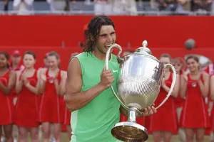 Rafael Nadal đăng quang Queen's Club 2008