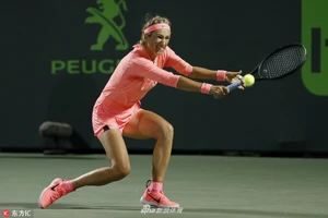 Victoria Azarenka trong trận thắng Karolina Pliskova của CH Séc