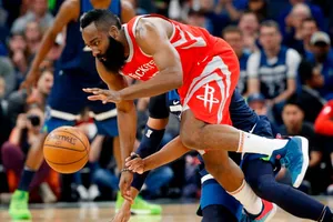 NBA 2017-2018: Ghi 50 điểm trong hiệp 3, Houston dẫn Minnesota 3-1