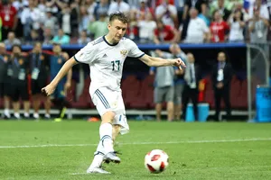 Hot-boy Aleksandr Golovin của tuyển Nga