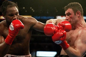 Lennox Lewis và Vitali Klitschko