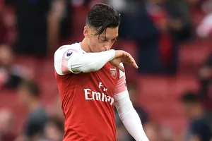 Ozil thể hiện 1 hình ảnh bạc nhược trong mùa giải năm nay