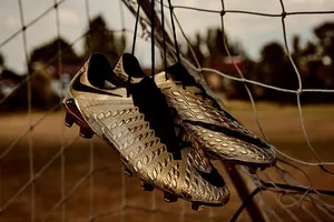 Mang đôi giày Vàng này, nhưng Kanes vẫn chưa thể ghi bàn