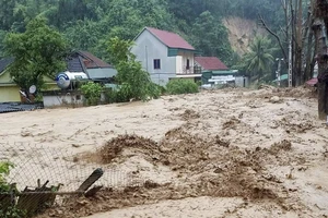 Nghệ An: Lũ kinh hoàng quét qua địa bàn huyện rẻo cao Kỳ Sơn