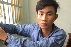 在公安機關的楊清湖（圖片來源：明全）