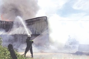 寧順省工廠火警現場（圖片來源：互聯網）