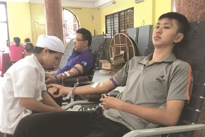 群眾積極響應捐血活動。（圖片來源：磊磊）