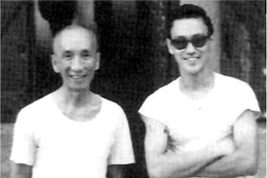 李小龍與葉問師傅合照（圖片來源：互聯網）
