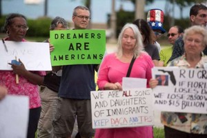 美國民眾持續抗議廢除“追夢計劃”。