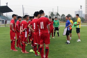 越南U19隊在訓練中。