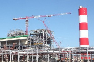 台塑河靖鋼廠試行運作２號高爐